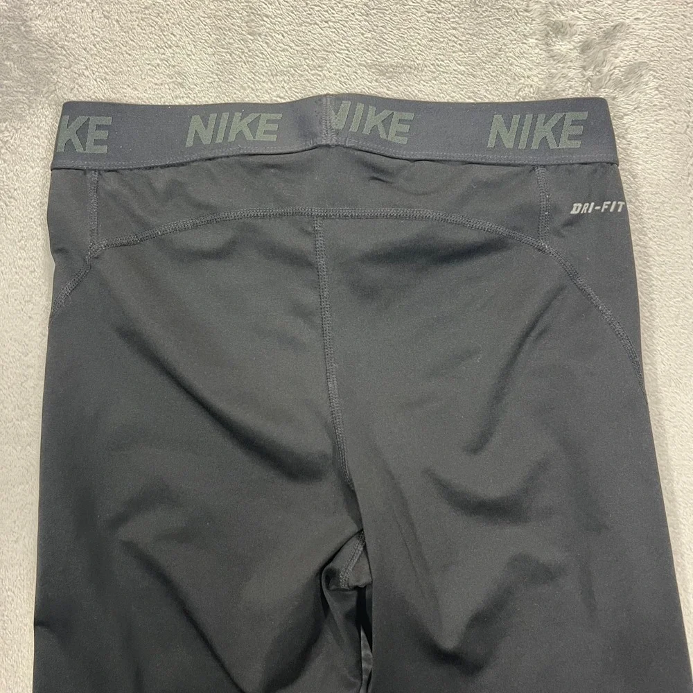 NIKE Cropped Leggings Women Medium Black Compression Dri Fit Pants Running Yoga